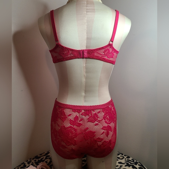 New Vtg Victoria's Secret Signature Lace Bra/ Panty Set 34C/sm - Picture 6 of 11